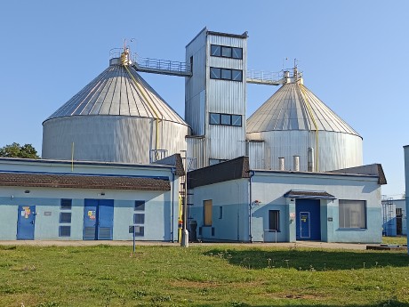 B. Vyhnívací nádrže I. stupně